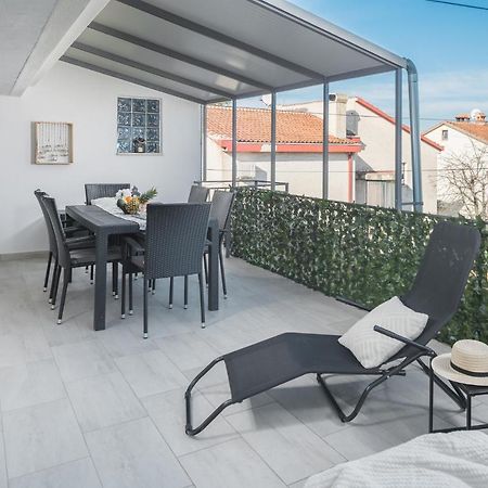 Apartment Sea Pearl بوريتش المظهر الخارجي الصورة